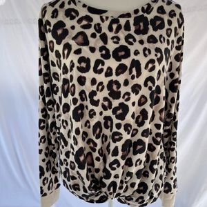 Cute leopard lounge wear set!